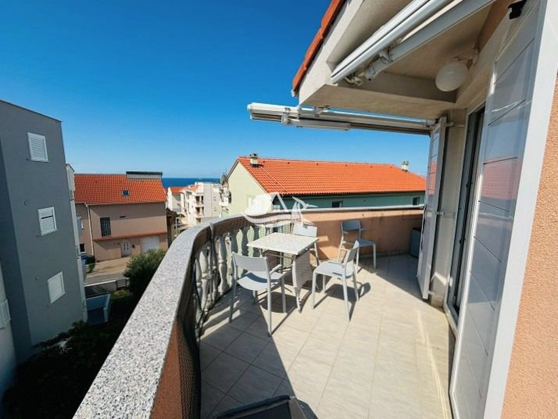 Apartmán s výhledem na moře, Novalja